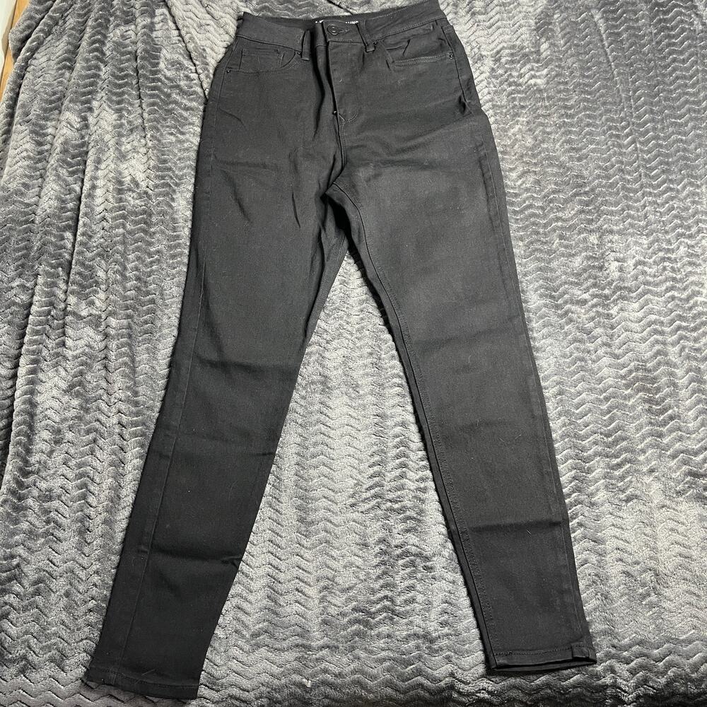 NO BOUNDARIES Women's Black Skinny Leg Jeans Size 11 NWOT
